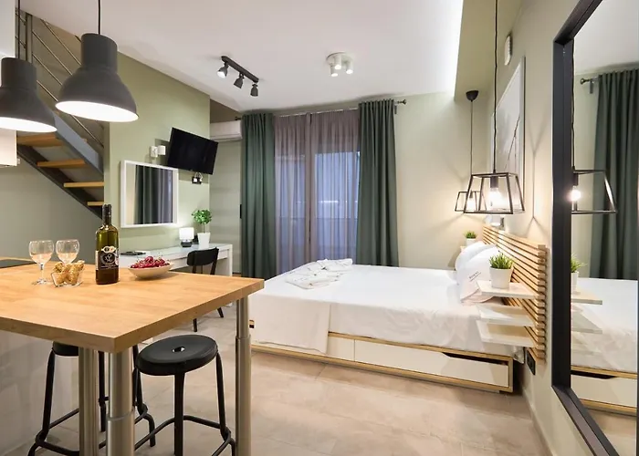 Oisymi Luxury Studios
