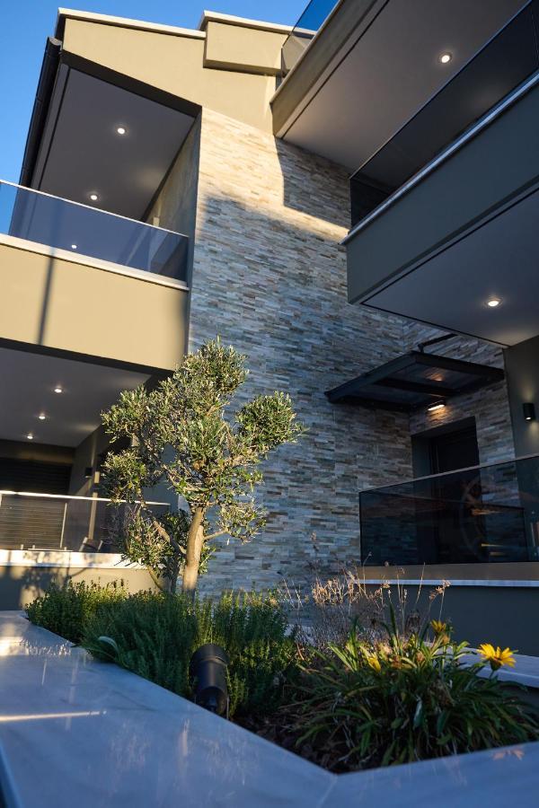Oisymi Luxury Apartment