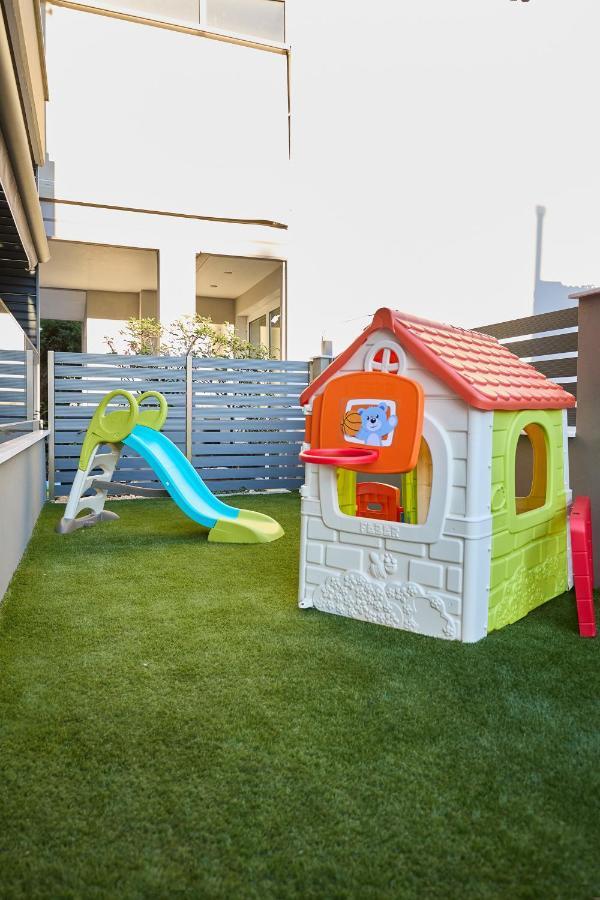 Oisymi Luxury Apartment Néa Péramos